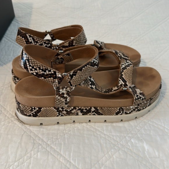 JSlides Blakley Platform Sandel Nude Snake